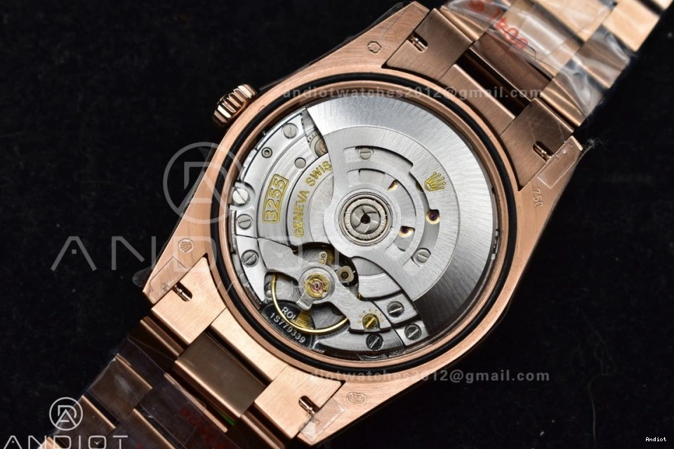 36 vr3255 DayDate on (Gain Diamond V5 Steel President Weight) Silver Square Edition QF Best Dial 904L with RG Bracelet 1112